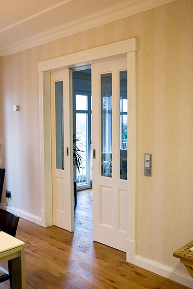 Salon Zimmertüren und Innentüren aus Massivholz